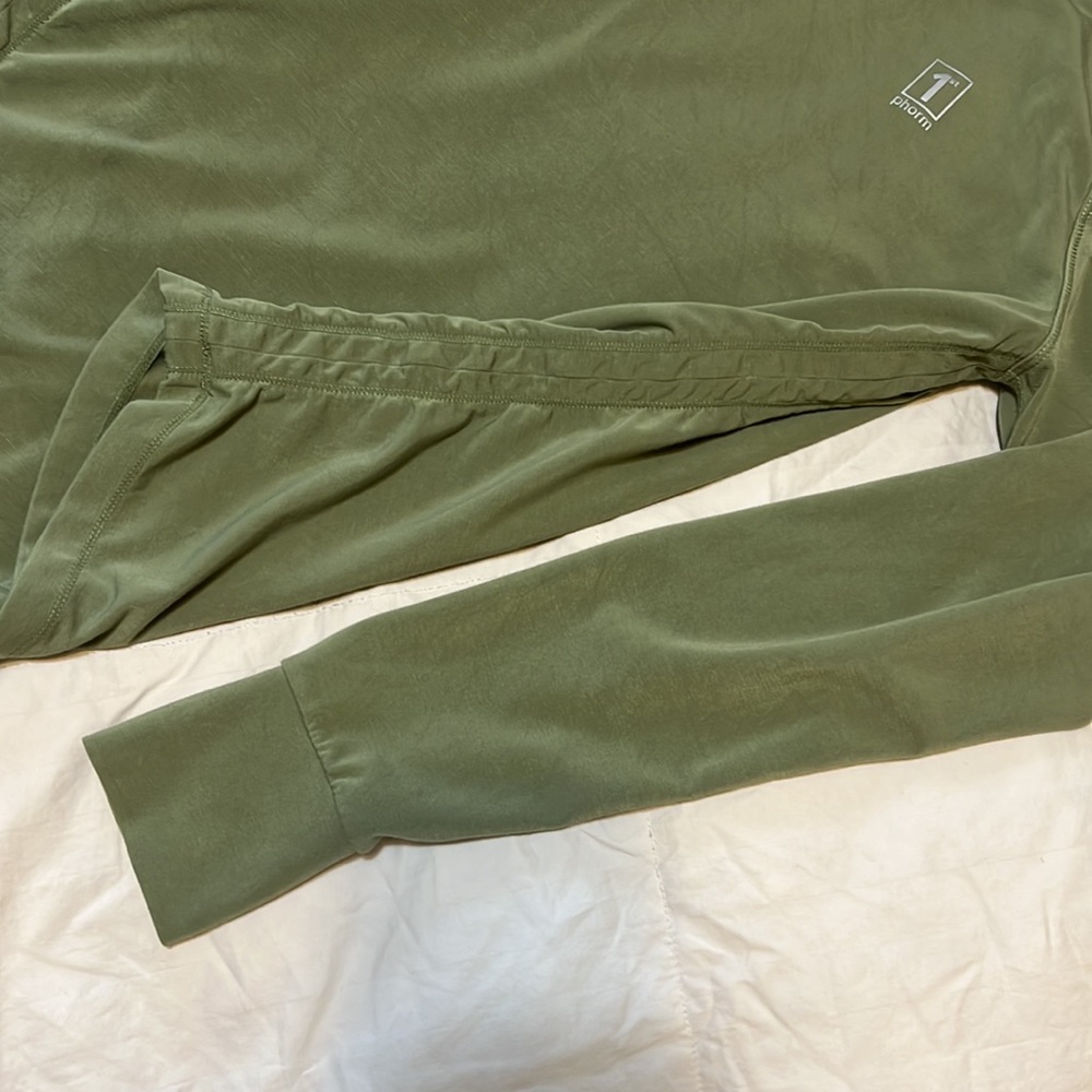 1st Phorm Olive Adapt Top - Picture 5 of 5